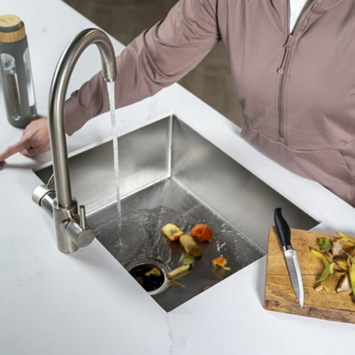 Tocător de resturi alimentare InSinkErator Evolution Plus 1000 EC
